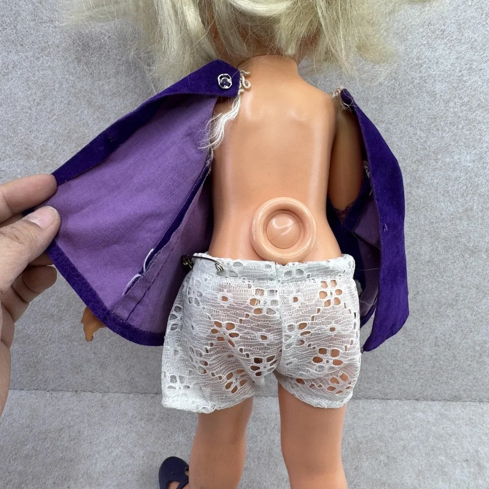 Vintage 1969 IDeal Crissy Velvet Growing‎ Hair 16 In Play Doll Retro Blonde Hair